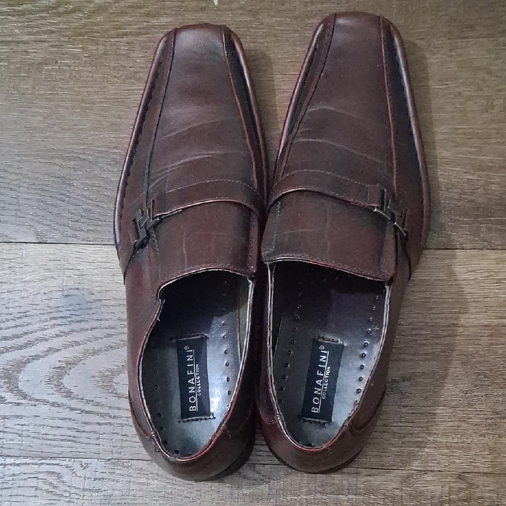 Brown Leather Slip-On Loafers with Classic Design